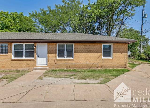Property at 2804 E 13th St N, Wichita, KS 67214, 4 beds