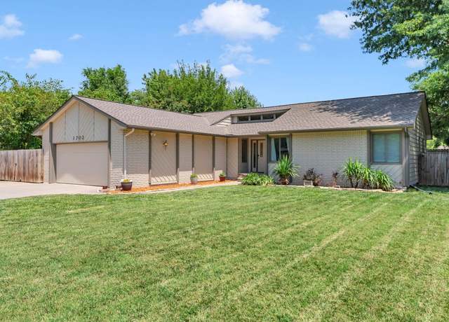 Property at 1702 N Skyview St, Wichita, KS 67212, 3 beds, 3 baths