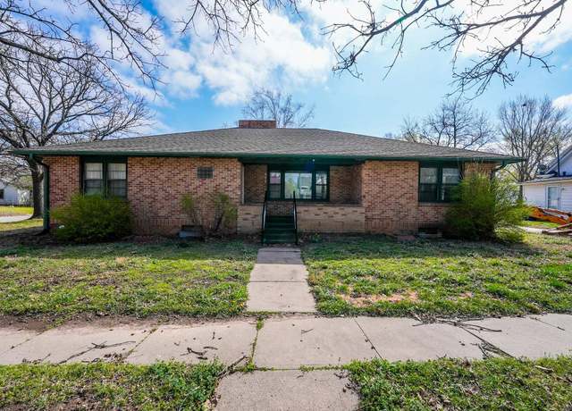 Property at 222 N Sturges Ave, Potwin, KS 67123, 2 beds, 3 baths