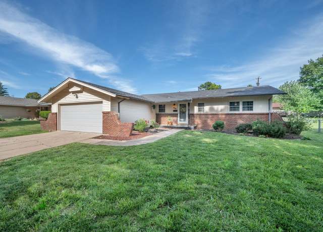 Property at 934 S Broadmoor, Wichita, KS 67207, 3 beds, 1.5 baths