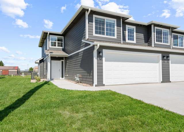 Property at 2708 Tim Rogers Ln, Salina, KS 67401, 3 beds, 3 baths