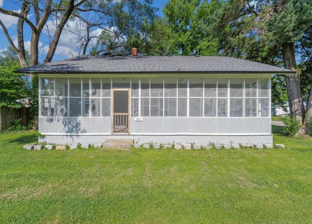 Property at 327 N Elm St, Douglass, KS 67039, 3 beds, 1 bath