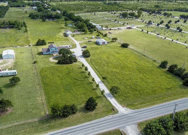 Property at 1611 E 119th St, Mulvane, KS 67110, 5 beds, 3 baths