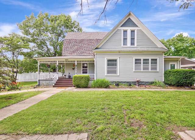 Property at 203 N Lee St, Clearwater, KS 67026, 3 beds, 2 baths