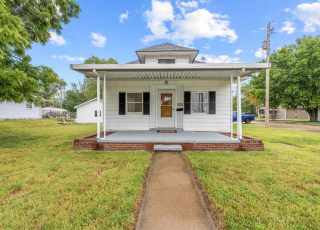 Property at 449 S College Ave, Salina, KS 67401, 3 beds, 1 bath