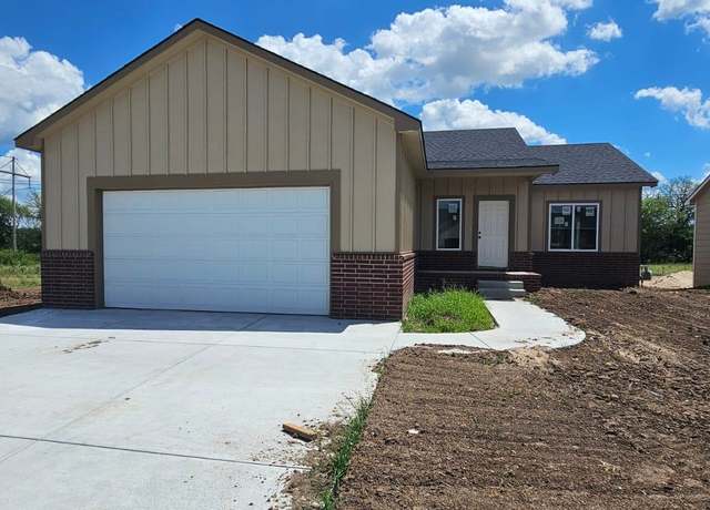 Property at 5832 N Newport Ct, Park City, KS 67219, 5 beds, 3 baths