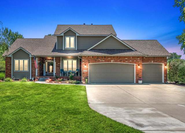 Property at 2419 W Rio Vista Dr, Wichita, KS 67204, 4 beds, 3.5 baths