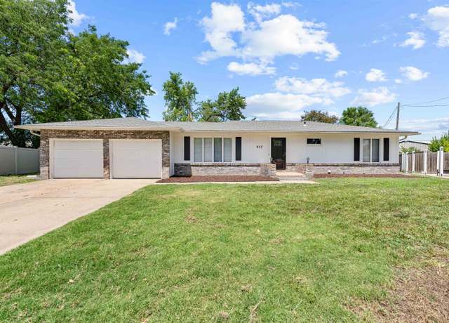 Property at 827 Mike Dr, Salina, KS 67401, 3 beds, 2 baths
