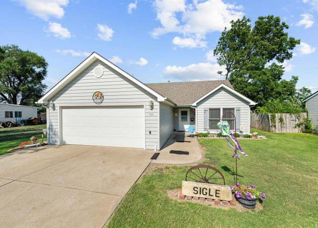 Property at 764 Willow Dr, Salina, KS 67401, 3 beds, 2 baths