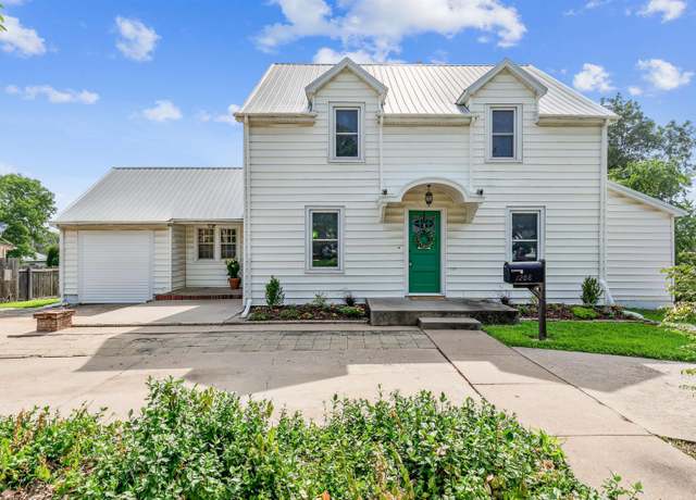 Property at 1208 N Euclid St, Augusta, KS 67010, 4 beds, 2 baths