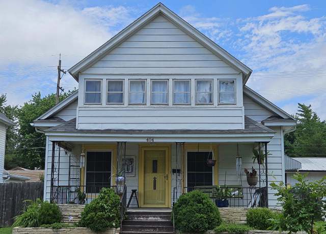 Property at 404 E 12th Ave, Winfield, KS 67156, 2 beds, 1 bath