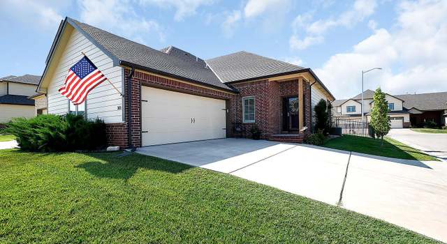 Photo of 818 N Mccloud Unit 305, Andover, KS 67002