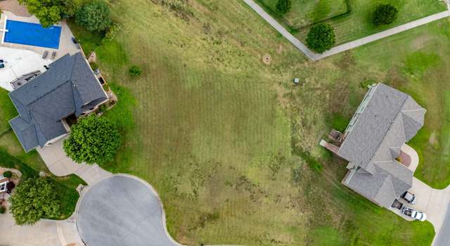 Photo of 607 E Aspen Creek Ct, Andover, KS 67002