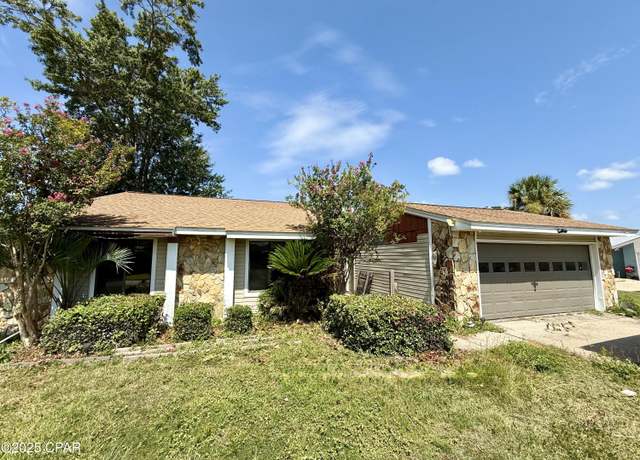 Property at 168 Derby Woods Dr, Lynn Haven, FL 32444, 3 beds, 2 baths
