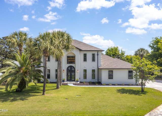 Property at 137 Legend Lakes Dr, Panama City Beach, FL 32408, 4 beds, 3 baths