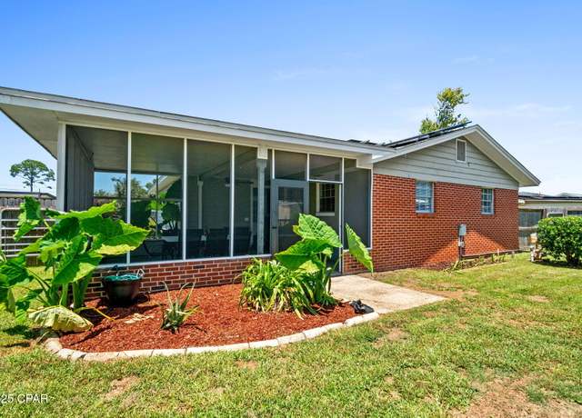 Property at 1906 Chestnut Ave, Panama City, FL 32405, 4 beds, 2 baths