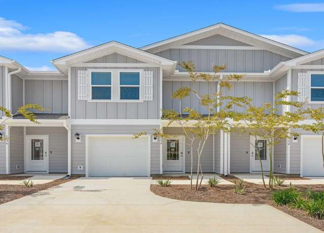 Property at 1745 Jakes Dr, Panama City, FL 32405, 3 beds, 2.5 baths