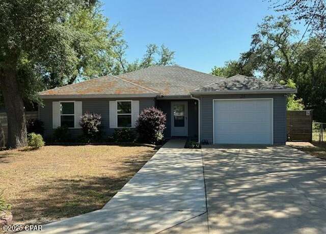Property at 25 Wood Ave, Panama City, FL 32404, 3 beds, 2 baths