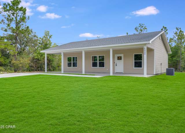 Property at 1904 Sunny Hills Blvd, Chipley, FL 32428, 3 beds, 2 baths
