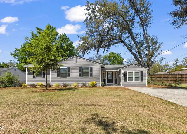 Property at 121 N Cove Ln, Panama City, FL 32401, 3 beds, 2 baths