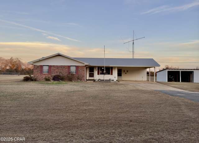 Property at 2386 Phillips Rd, Cottondale, FL 32431, 3 beds, 2 baths