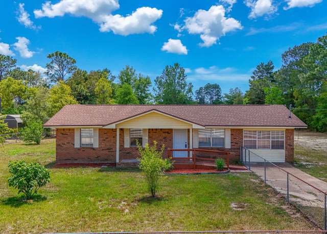 Property at 215 Tates Ln, Southport, FL 32409, 3 beds, 2 baths