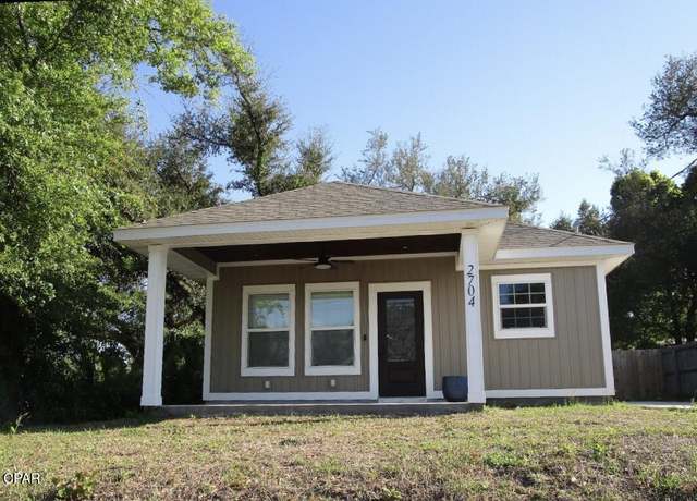 Property at 2704 E 1st Ct, Panama City, FL 32401, 3 beds, 2 baths