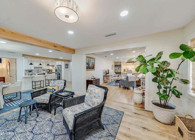 Property at 2536 W 9th St, Panama City, FL 32401, 4 beds, 3 baths