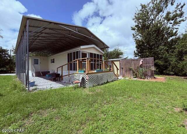 Property at 125 N Patrick St, Port St Joe, FL 32456, 1 bed, 1.5 baths