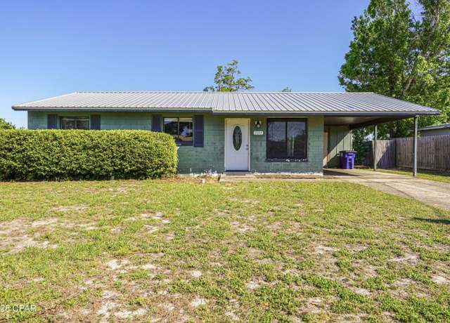 Property at 3114 W 21st Ct, Panama City, FL 32405, 3 beds, 1 bath