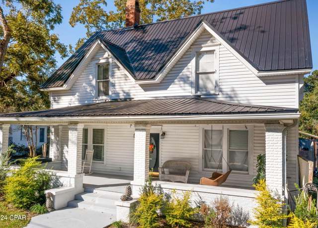 Property at 632 Main St, Chipley, FL 32428, 4 beds, 2 baths