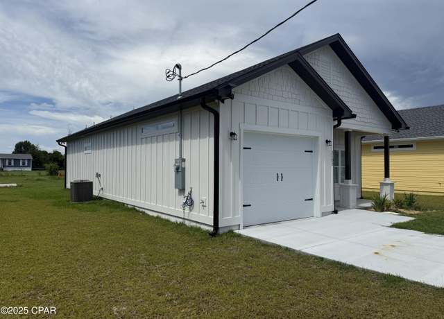 Property at 3103 E 8th St, Panama City, FL 32401, 3 beds, 2 baths