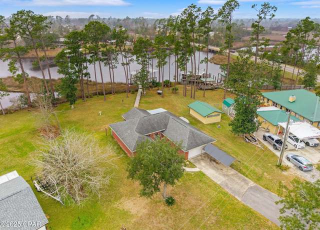 Property at 7641 Glen Cove Ln, Panama City, FL 32409, 3 beds, 2 baths