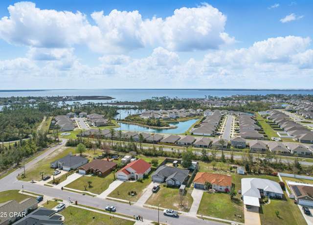 Property at 7112 Maxwell Ct, Panama City, FL 32404, 4 beds, 2 baths