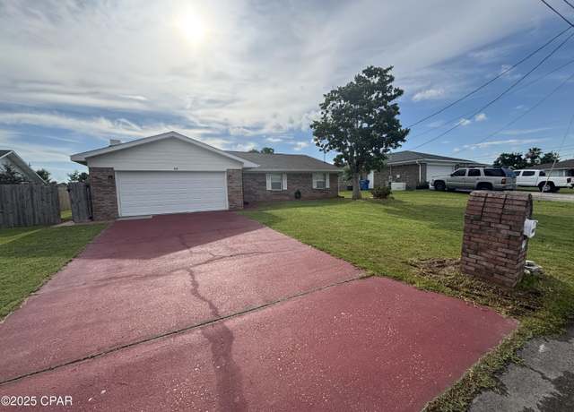 Property at 1426 Tina Ave, Panama City, FL 32404, 4 beds, 3 baths