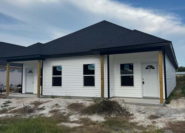 Property at 238 Springfield Ave, Panama City, FL 32401, 3 beds, 2 baths