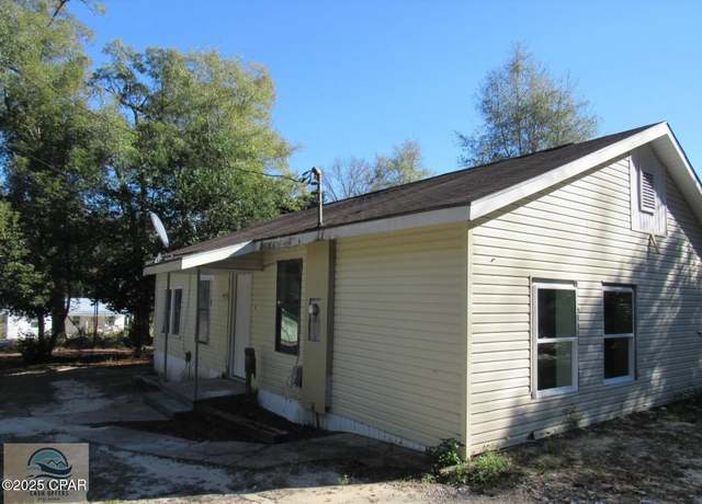 Property at 118 E Toledo Ave, Defuniak Springs, FL 32433, 3 beds, 1 bath