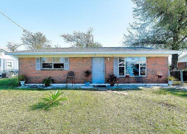 Property at 804 Nottingham Dr, Panama City, FL 32401, 3 beds, 1 bath