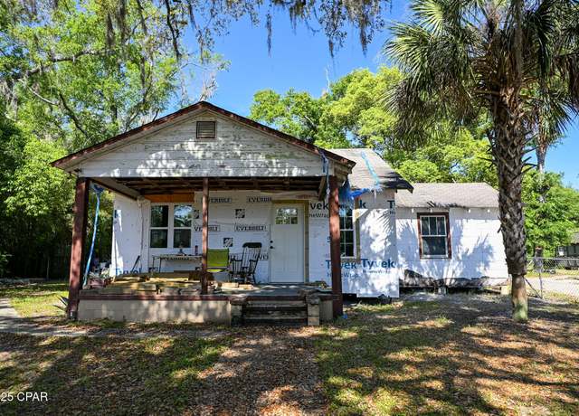 Property at 1819 Grant Ave, Panama City, FL 32405, 4 beds, 2 baths