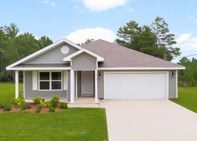 Property at 4315 Country Club Blvd, Chipley, FL 32428, 4 beds, 2 baths