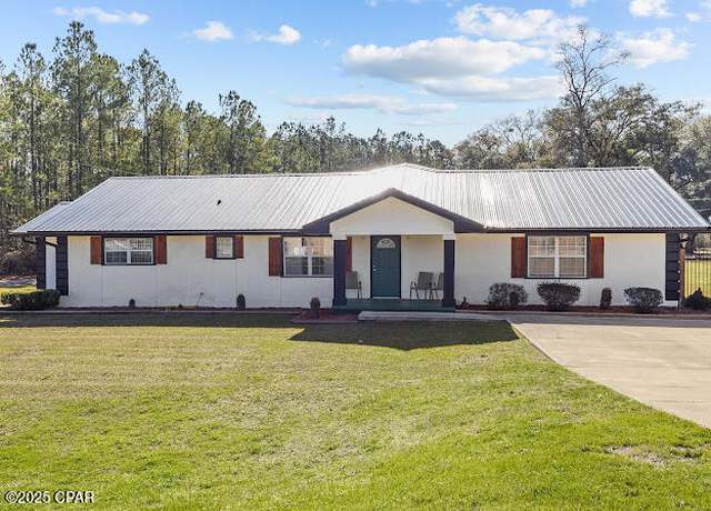 Property at 3245 Main St, Vernon, FL 32462, 5 beds, 3 baths