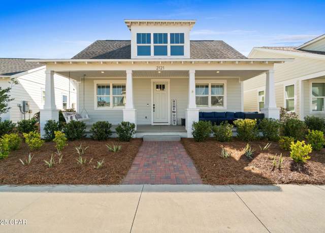 Property at 2121 Sedges Ave, Panama City, FL 32405, 3 beds, 2.5 baths