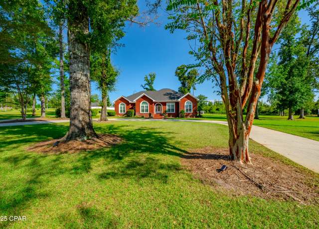Property at 3410 Parkwood Dr, Marianna, FL 32446, 4 beds, 3.5 baths