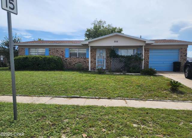 Property at 202 S Charlene Dr, Panama City, FL 32404, 3 beds, 1.5 baths