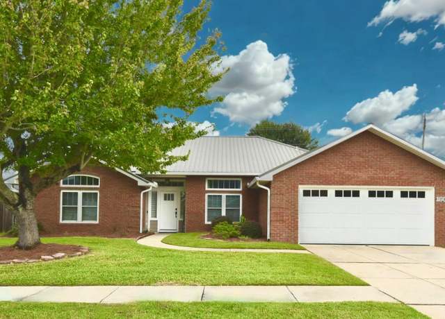 Property at 1602 Sydney Ln, Lynn Haven, FL 32444, 4 beds, 2 baths