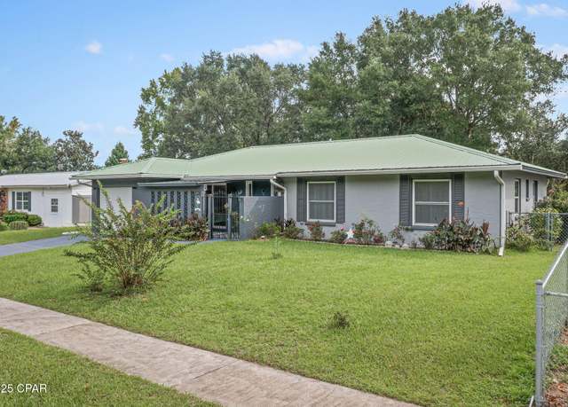 Property at 4093 Waycross Pl, Chipley, FL 32428, 3 beds, 2 baths