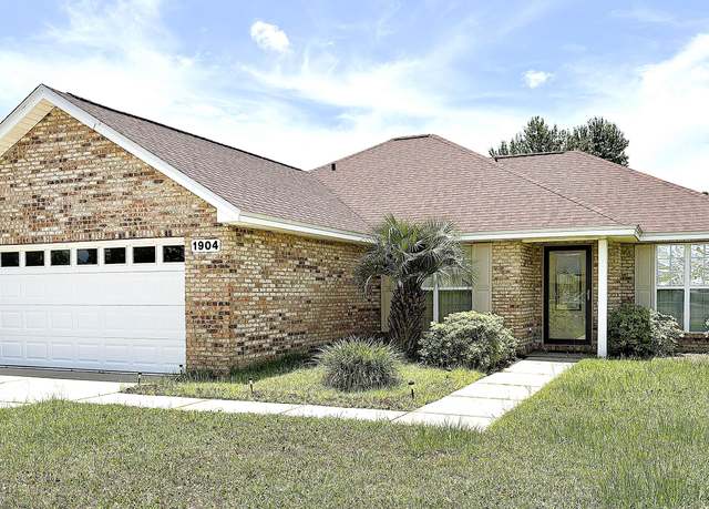 Property at 1904 Rhett Pl, Lynn Haven, FL 32444, 3 beds, 2 baths
