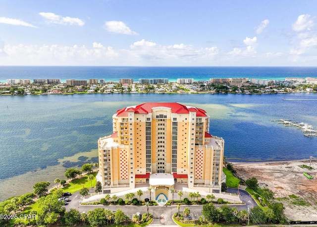 Property at 124 SE Miracle Strip 900 Pkwy, Fort Walton Beach, FL 32548, 3 beds, 3 baths