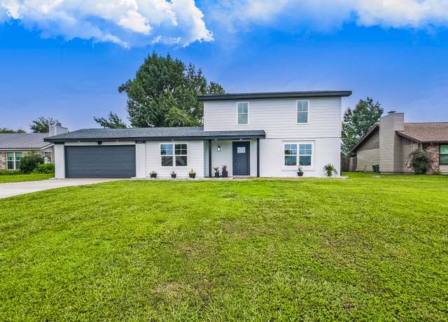 Property at 1507 Belmont Blvd, Lynn Haven, FL 32444, 4 beds, 3.5 baths