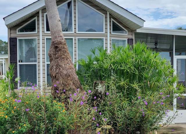 Property at 1219 Thomas Dr #83, Panama City, FL 32408, 1 bed, 1 bath
